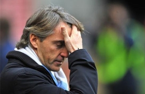 Mancini bỏ họp báo sau thất bại cay đắng trước Everton