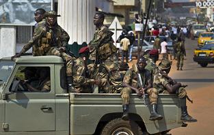 Cộng hoà Trung Phi: Phe nổi dậy chiếm thủ đô, Tổng thống tháo chạy