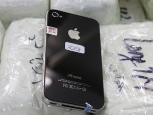 Bắt vụ vận chuyển iPhone 4 lậu lớn nhất miền Bắc