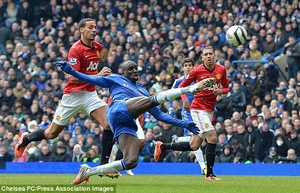 Hạ gục MU, Chelsea vào bán kết cúp FA