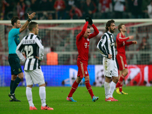 Tứ kết lượt đi Champions League 2012-13: Juventus bị Bayern “xơi tái” trên đất Đức