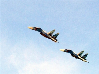 SU30 Không quân Việt Nam bay trên Trường Sa