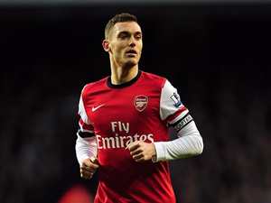 Thủ quân Vermaelen đột ngột bị Arsenal bán rẻ