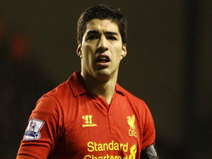 Liverpool mua thêm tiền đạo, Suarez đòi rời Anfield