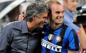 Sneijder bóng gió muốn đoàn tụ với HLV Mourinho!