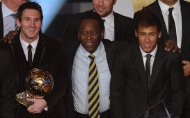 Pele tin tưởng Neymar sẽ đạt tới đẳng cấp của Messi
