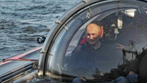 Tổng thống Putin &quot;lặn&quot; đáy biển &quot;khám&quot; tàu chiến