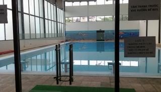 Hà Nội: Bé 6 tuổi chết trong bể bơi trường quốc tế