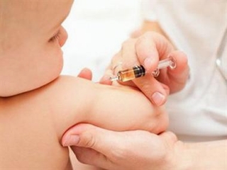 Có nên tiêm viêm gan B cho trẻ ngay sau khi sinh?