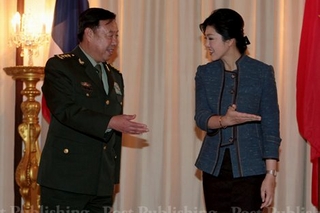 Nữ Thủ tướng Thái &quot;nhắc&quot; Trung Quốc về Biển Đông
