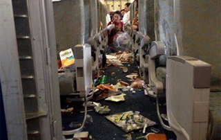 Máy bay Vietnam Airlines “rơi tự do” từ độ cao 11.000 m