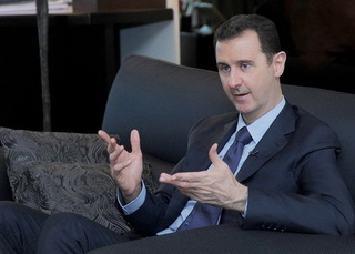 &quot;Dao kề cổ&quot;, Tổng thống Assad vẫn bình thản