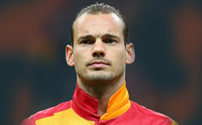 Sneijder trở lại đội tuyển Hà Lan