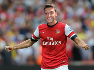 Ozil cập bến Arsenal: Thay lượng, đổi chất