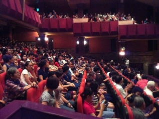Khán giả đổ xô xem kịch Lưu Quang Vũ