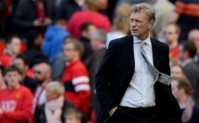 HLV Moyes tự loại MU khỏi Champions League!