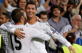 Real Madrid đại thắng, Juventus lại bị cầm hòa