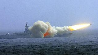 Trung Quốc cảnh báo 3 cường quốc đừng “dính” vào Biển Đông