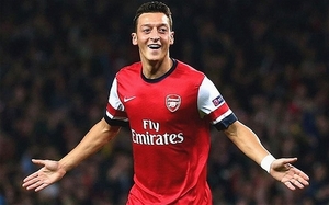 Ozil sẽ giúp Arsenal thành đội bóng mạnh nhất Anh