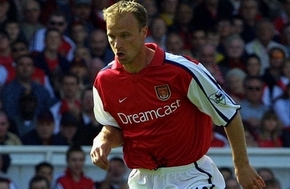 Dennis Bergkamp ngỏ ý muốn dẫn dắt Arsenal