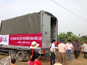 LG Việt Nam chung tay hỗ trợ đồng bào bị bão lũ