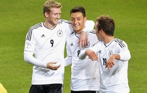Tin xấu cho Arsenal: Mesut Ozil dính chấn thương
