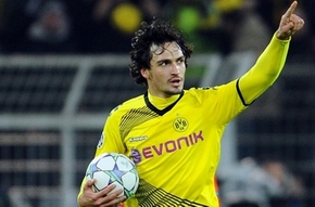 Dortmund khẳng định không bán Hummels cho Barca
