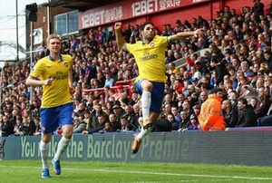 Arsenal nhọc nhằn giành 3 điểm từ Crystal Palace