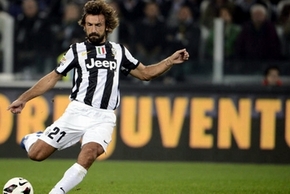 Pirlo vượt mặt chuyên gia sút phạt Del Piero