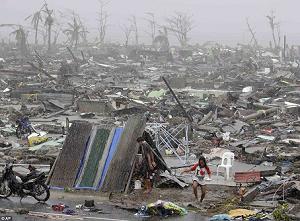 Bão Haiyan càn quét: Ngỡ như Ngày Tận thế!