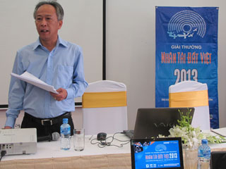  Cận cảnh những vị giám khảo “khó tính” của Nhân tài Đất Việt 2013