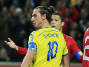 Ibrahimovic: &quot;Tôi không vỗ tay tán thưởng Ronaldo&quot;