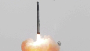 Ấn Độ phóng thành công tên lửa hạt nhân tự chế