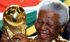 Giới cầu thủ tiếc thương cựu Tổng thống Nelson Mandela