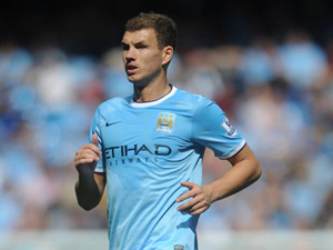 Dzeko xung phong giải bài toán khó cho Man City