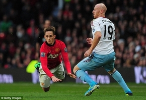 HLV Moyes yêu cầu Januzaj dừng ngay hành động ăn vạ