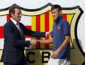 Barcelona tiết lộ mức giá khủng để có Neymar