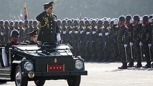 Nữ Thủ tướng Thái cầu cứu quân đội?
