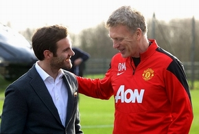 Mata đáp trực thăng tới Man Utd ký hợp đồng!