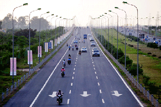 Thu phí đại lộ Thăng Long không phải để bảo trì