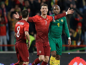 CR7 phá bung kỉ lục ghi bàn của tuyển Bồ Đào Nha