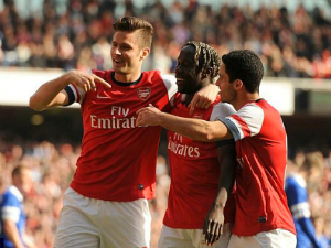 Đè bẹp Everton, Arsenal giành vé vào bán kết FA Cup