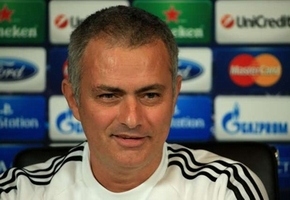 Mourinho chơi đòn tâm lý với “voi rừng” Drogba