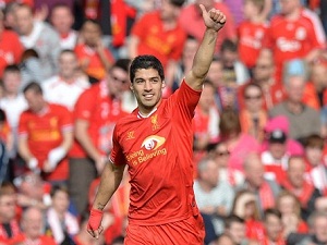Vòng 32 Premier League: Đè bẹp Tottenham, Liverpool độc chiếm ngôi đầu