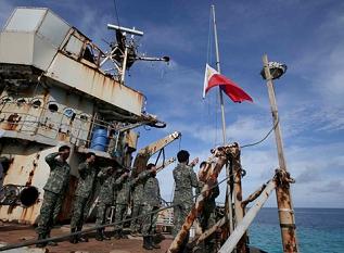 Biển Đông: Mỹ, Philippines 'song kiếm', Trung Quốc 'hoảng'