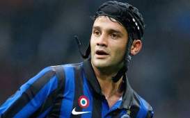 Chivu nói lời giã từ sự nghiệp ở tuổi 33