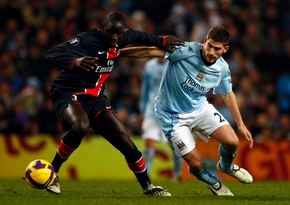Man City, PSG bị cấm dự Champions League?