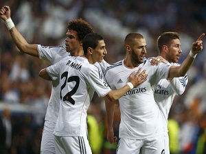 Lượt đi bán kết Champions League: Benzema giúp Real hạ đương kim vô địch