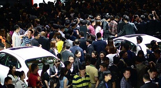 Có một triển lãm ôtô Bắc Kinh rất lộn xộn