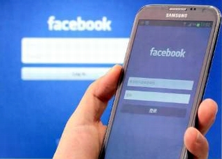 Facebook là mạng xã hội duy nhất sinh lời?